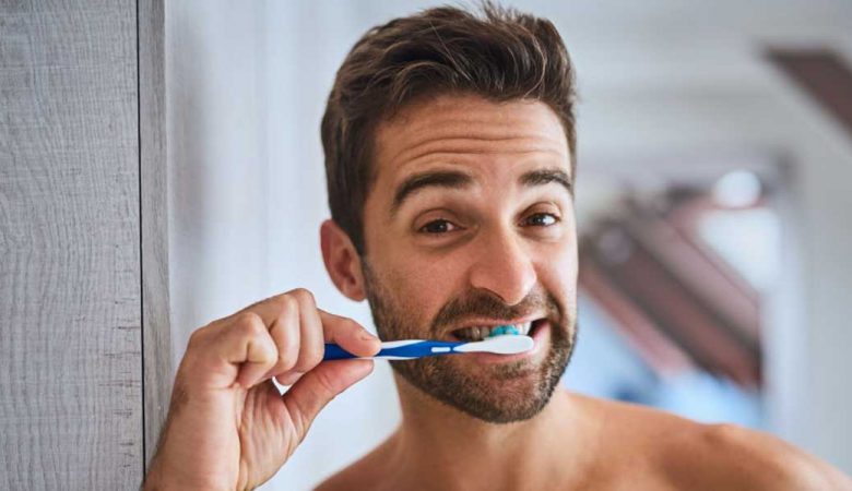 مسواک زدن صحیح