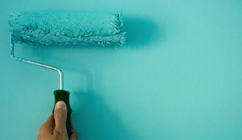 رنگ کردن دیوار