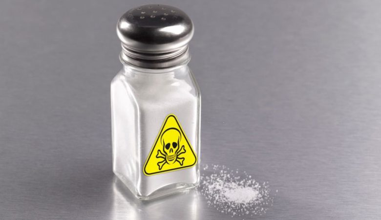 غذاهای پر نمک