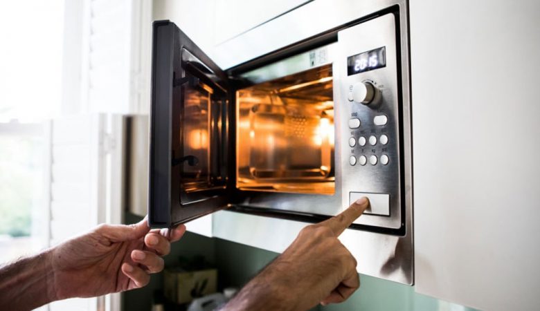 روش های تمیز کردن مایکروویو