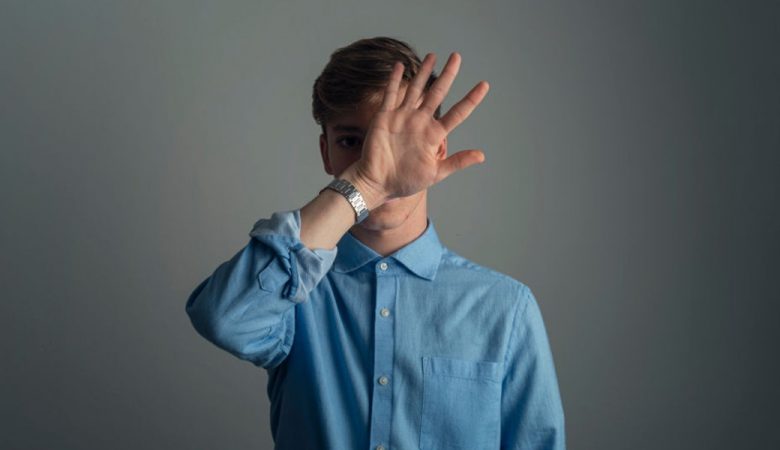 کنار آمدن با طرد شدگی