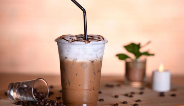 نوشیدنی سرد با قهوه