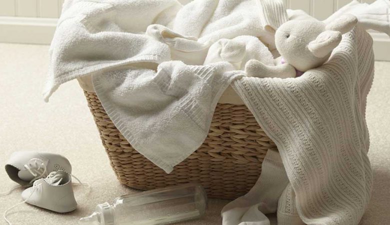 شست و شوی لباس کودک