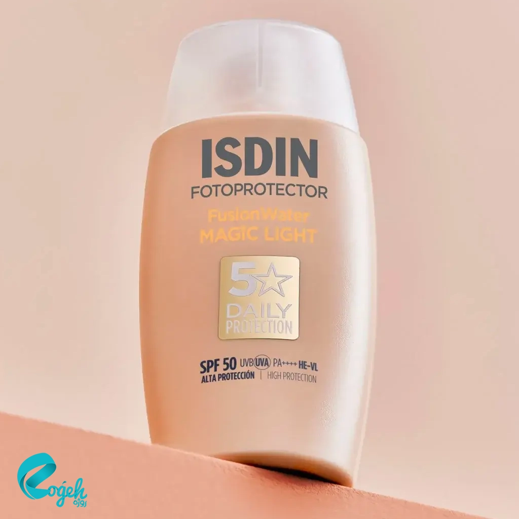 ضد آفتاب رنگ Light فیوژن واتر مجیک ایزدین 50 میلی لیتر SPF50
